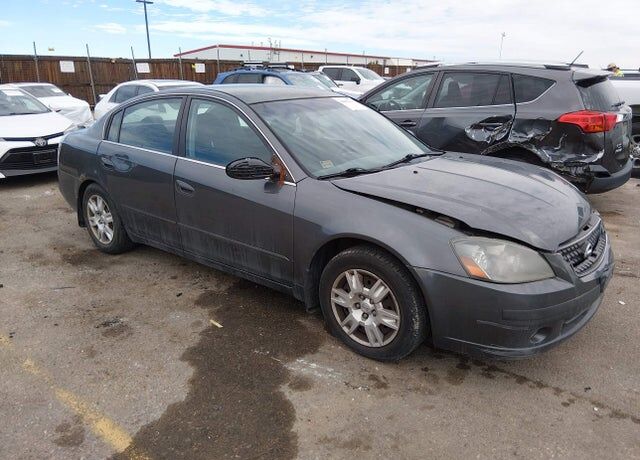 2005 NISSAN Altima