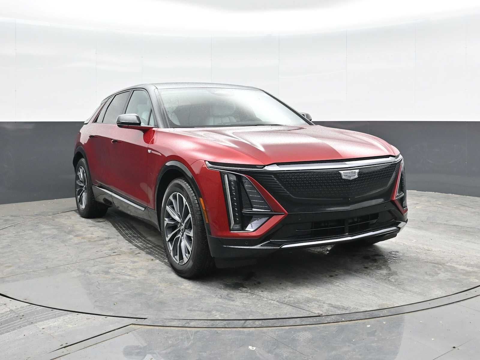 2025 CADILLAC Lyriq