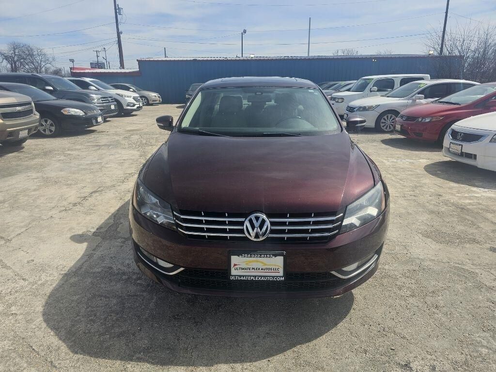 2014 VOLKSWAGEN Passat