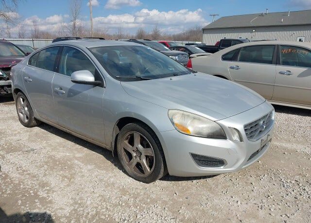2012 VOLVO S60
