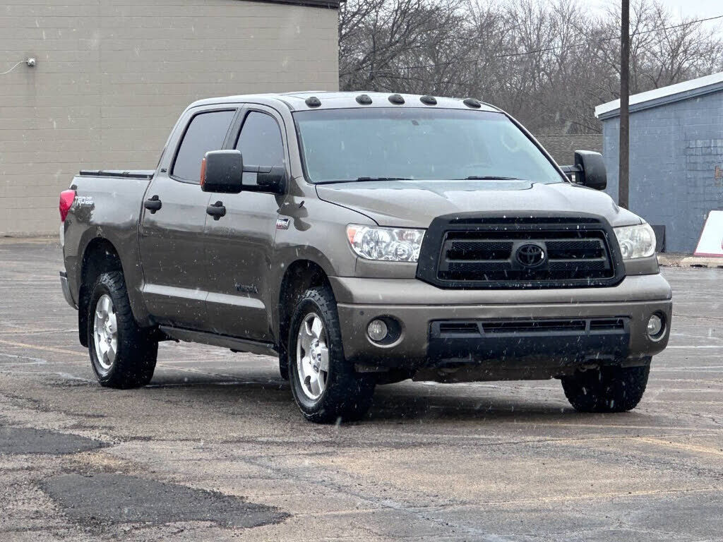 2011 TOYOTA Tundra