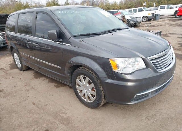 2015 CHRYSLER Town and Country