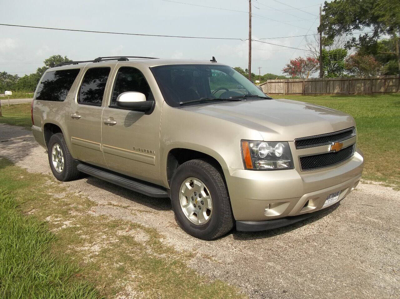 2014 CHEVROLET Suburban