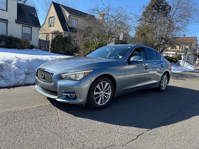 2014 INFINITI Q50
