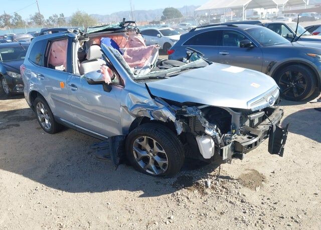2016 SUBARU Forester