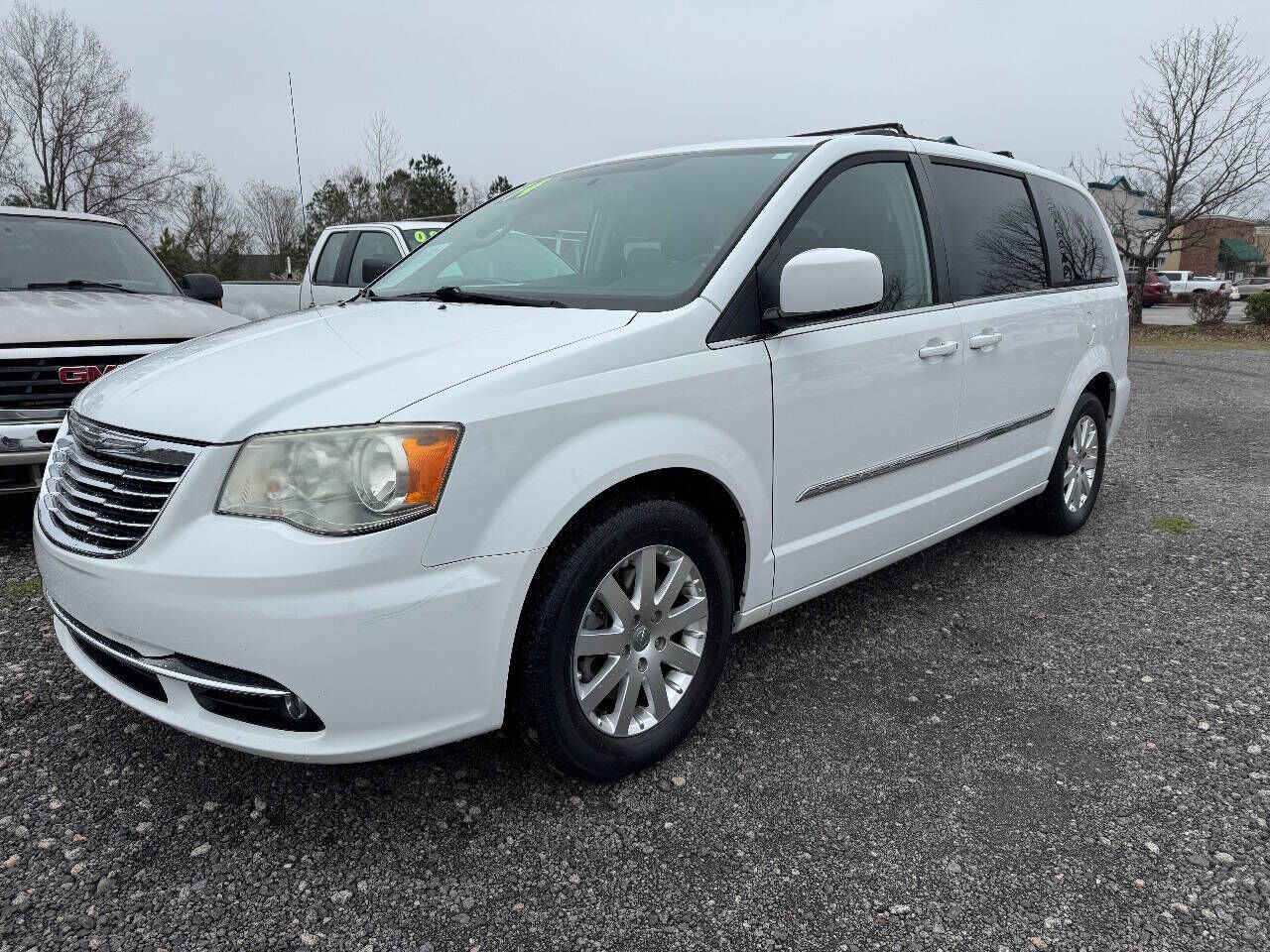 2014 CHRYSLER Town and Country