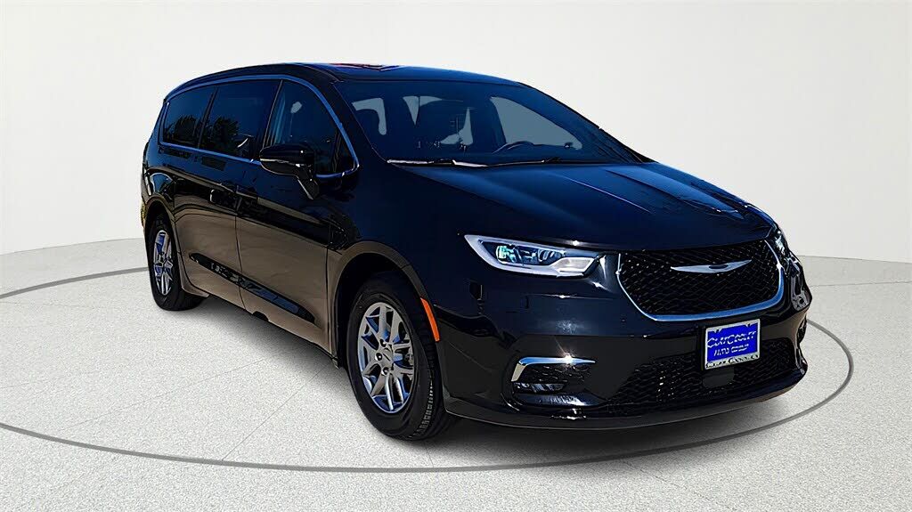 2025 CHRYSLER Pacifica