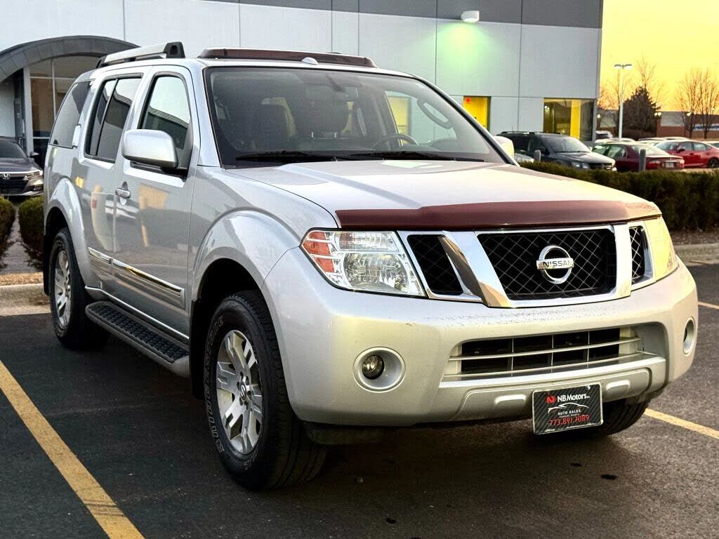 2012 NISSAN Pathfinder