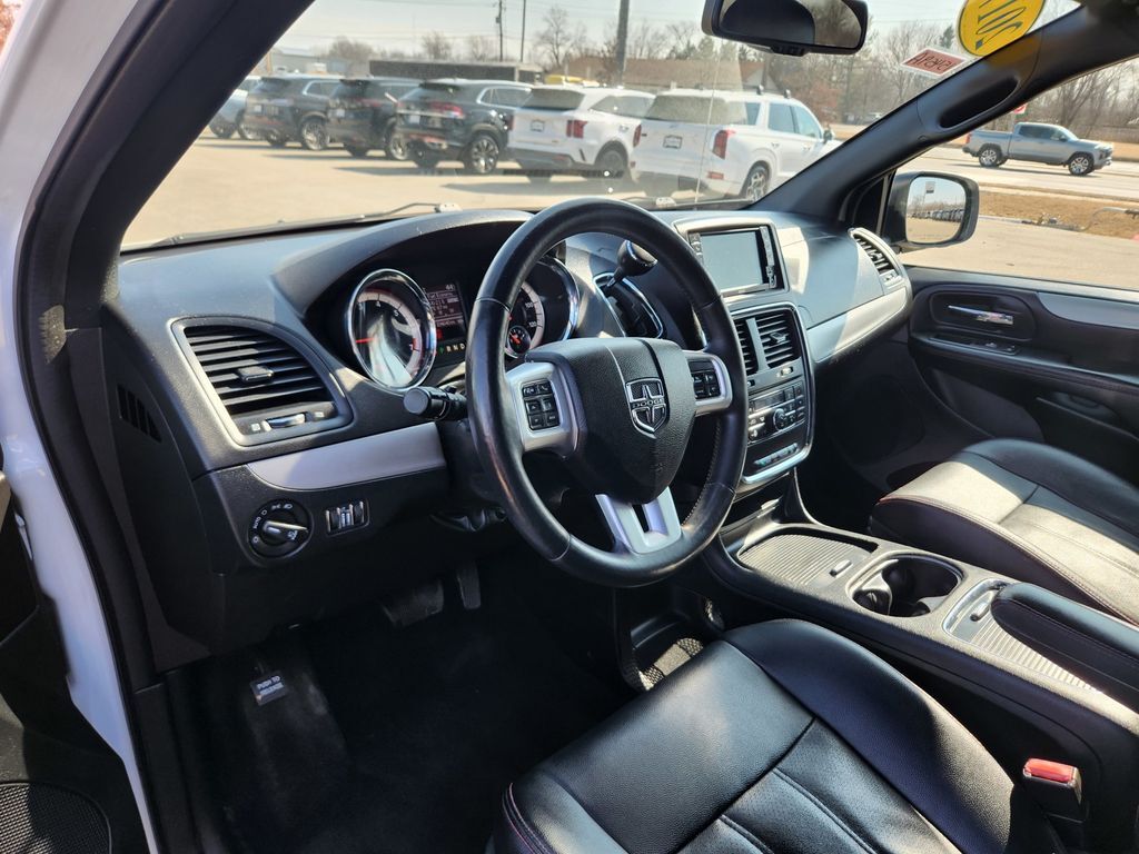 2017 DODGE Grand Caravan