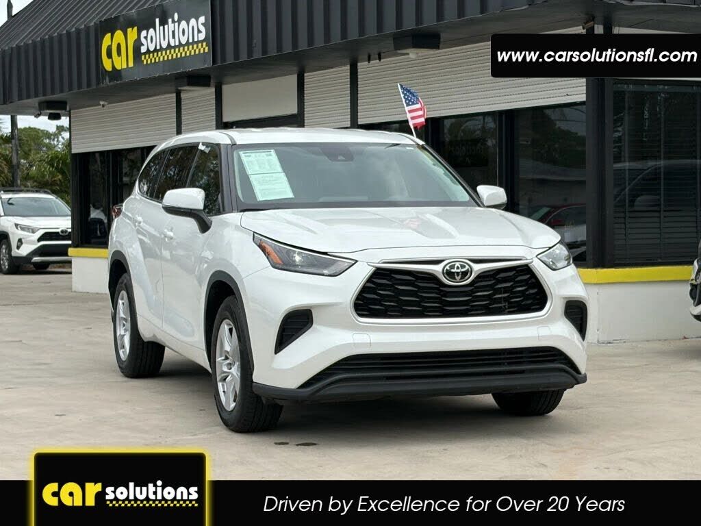 2022 TOYOTA Highlander