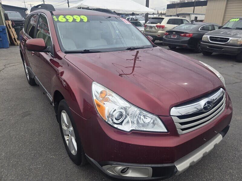 2011 SUBARU Outback