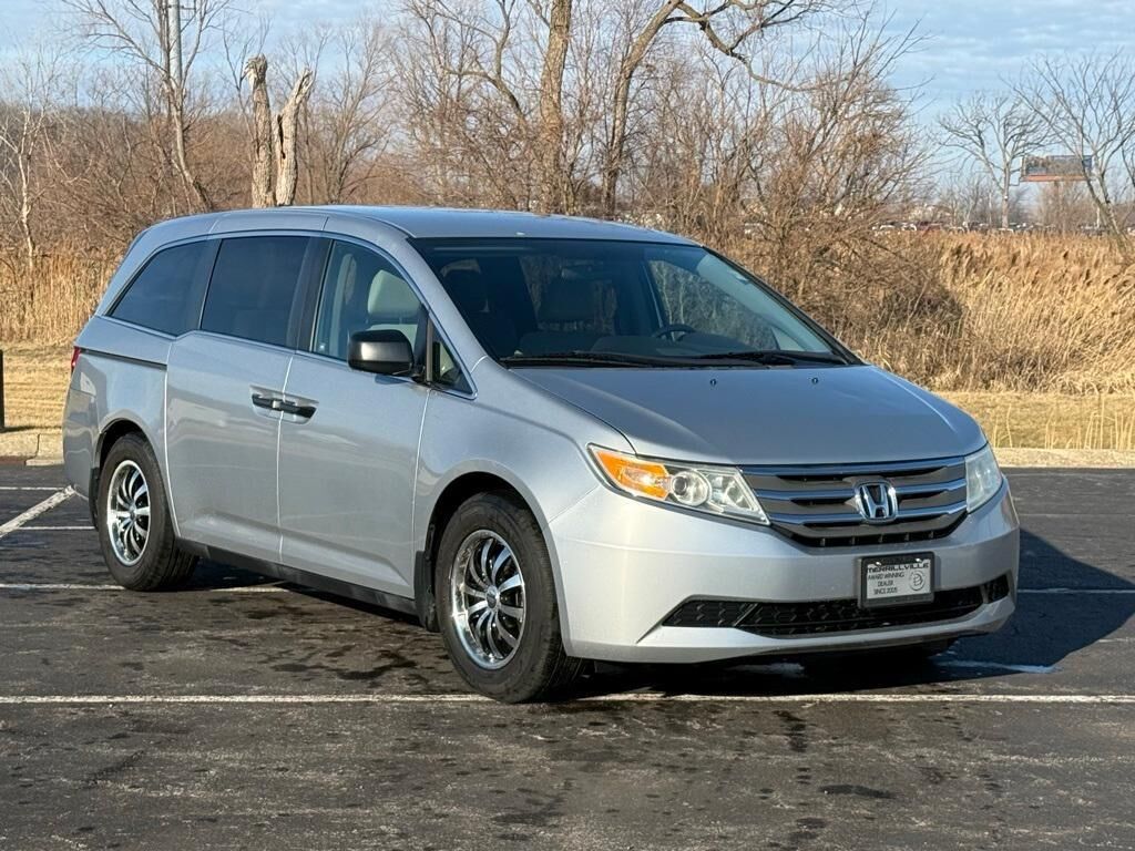 2011 HONDA Odyssey