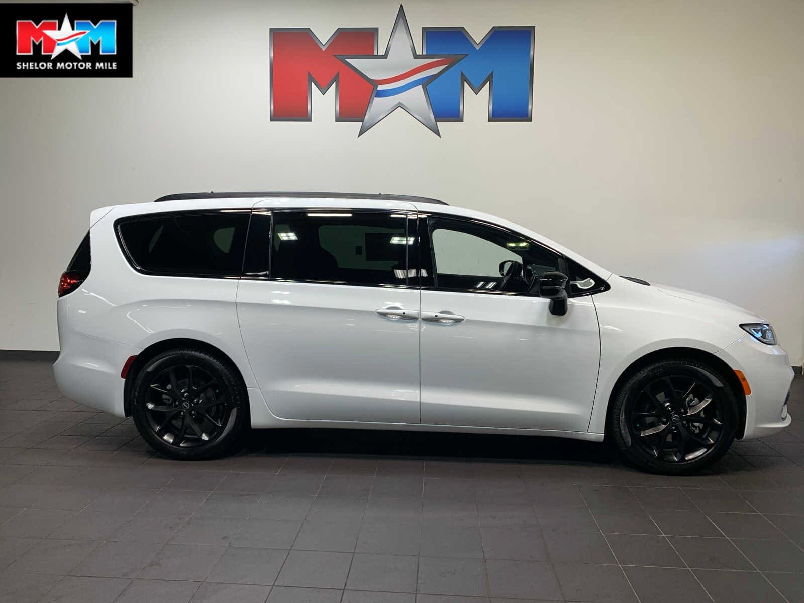 2026 CHRYSLER Pacifica