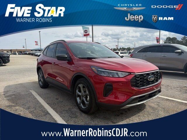 2025 FORD Escape