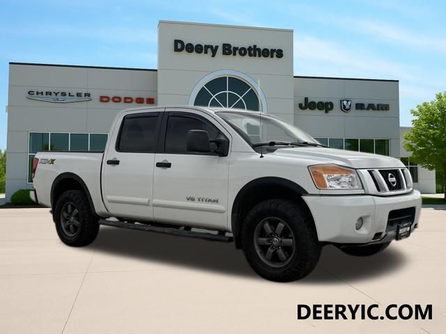 2014 NISSAN Titan