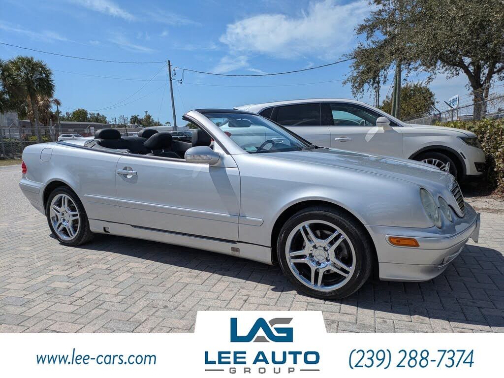 2002 MERCEDES-BENZ CLK-Class