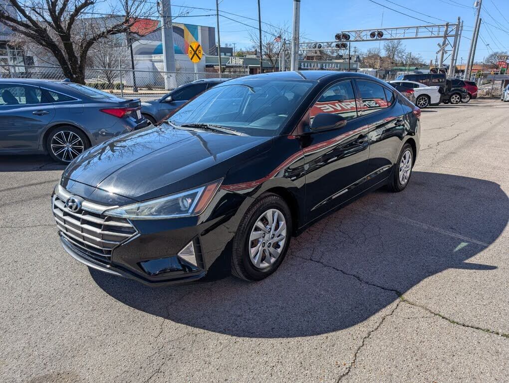 2019 HYUNDAI Elantra