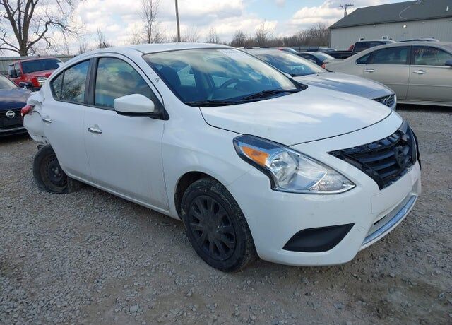 2019 NISSAN Versa