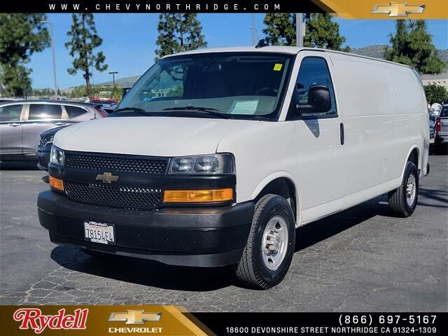 2025 CHEVROLET Express
