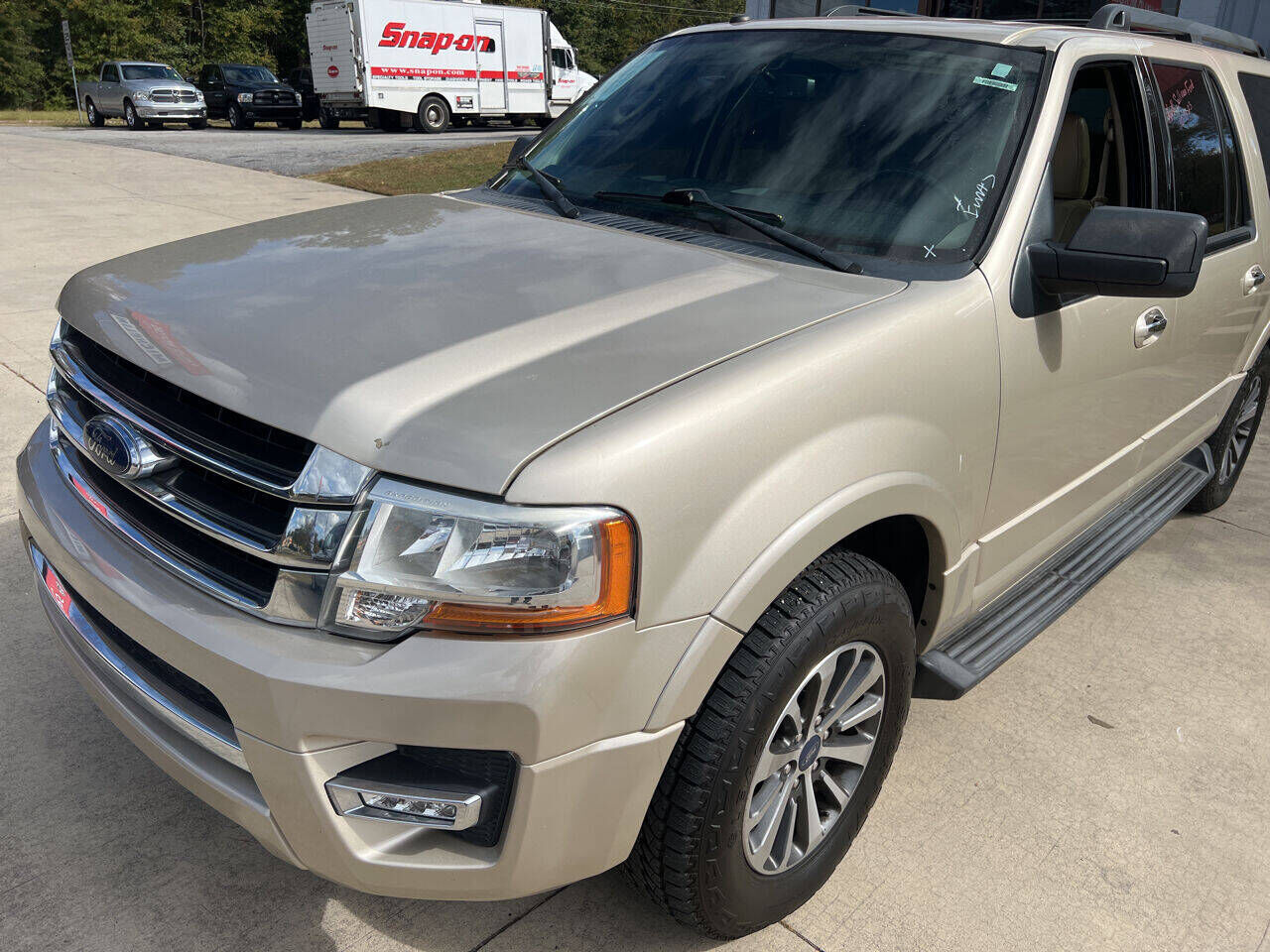 2017 FORD Expedition