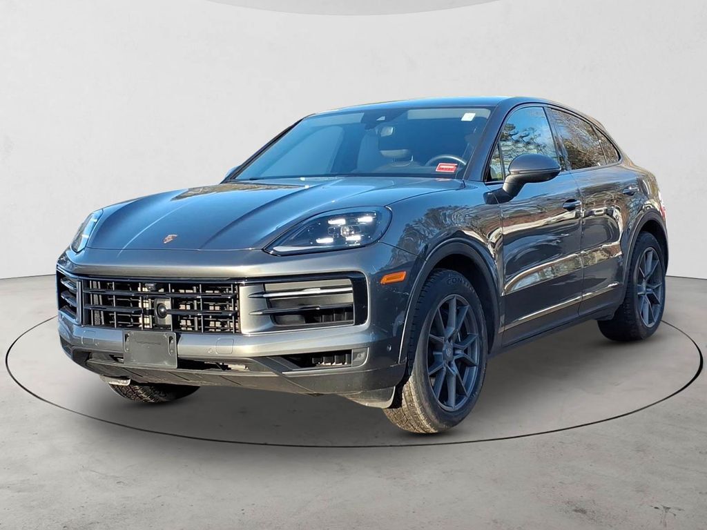 2024 PORSCHE Cayenne