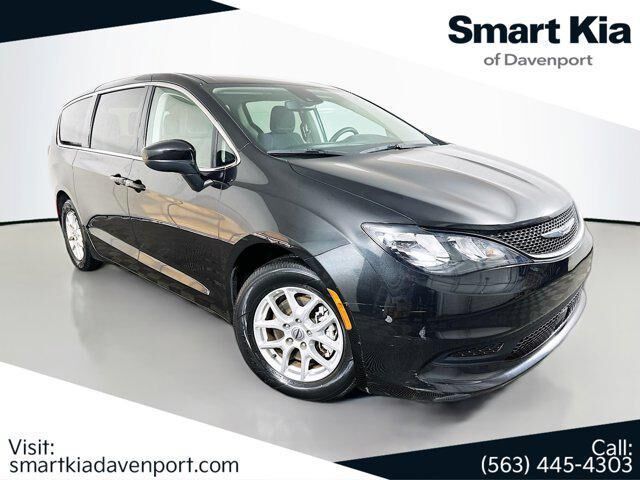 2023 CHRYSLER Voyager