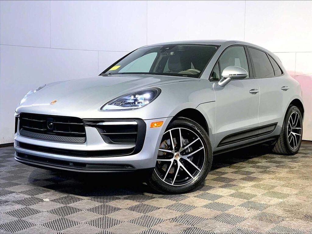 2023 PORSCHE Macan