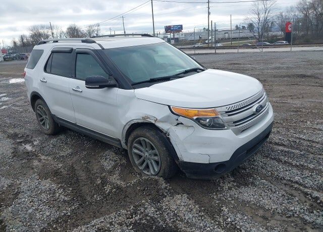 2014 FORD Explorer