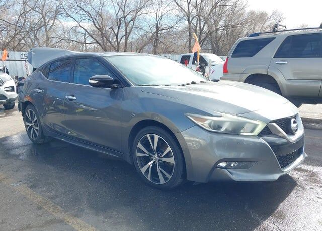 2017 NISSAN Maxima