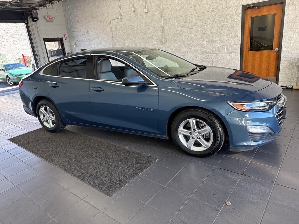 2024 CHEVROLET Malibu