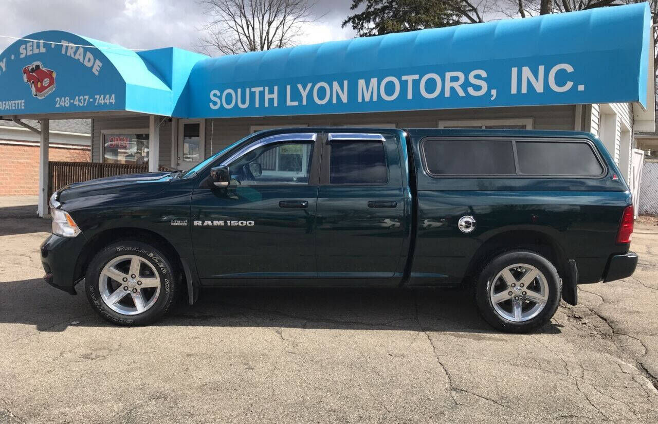 2011 DODGE Ram
