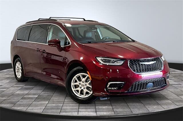 2022 CHRYSLER Pacifica