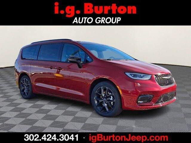 2026 CHRYSLER Pacifica