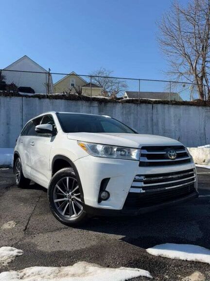 2018 TOYOTA Highlander