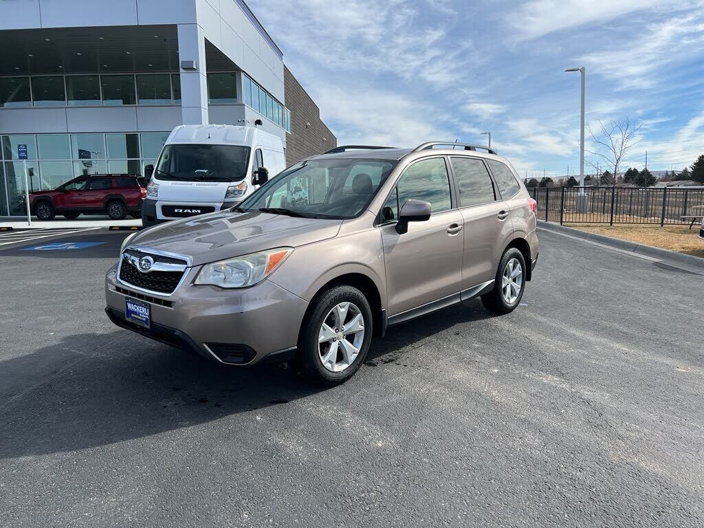 2014 SUBARU Forester