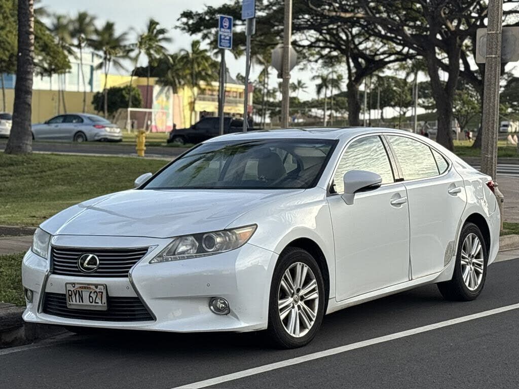 2013 LEXUS ES