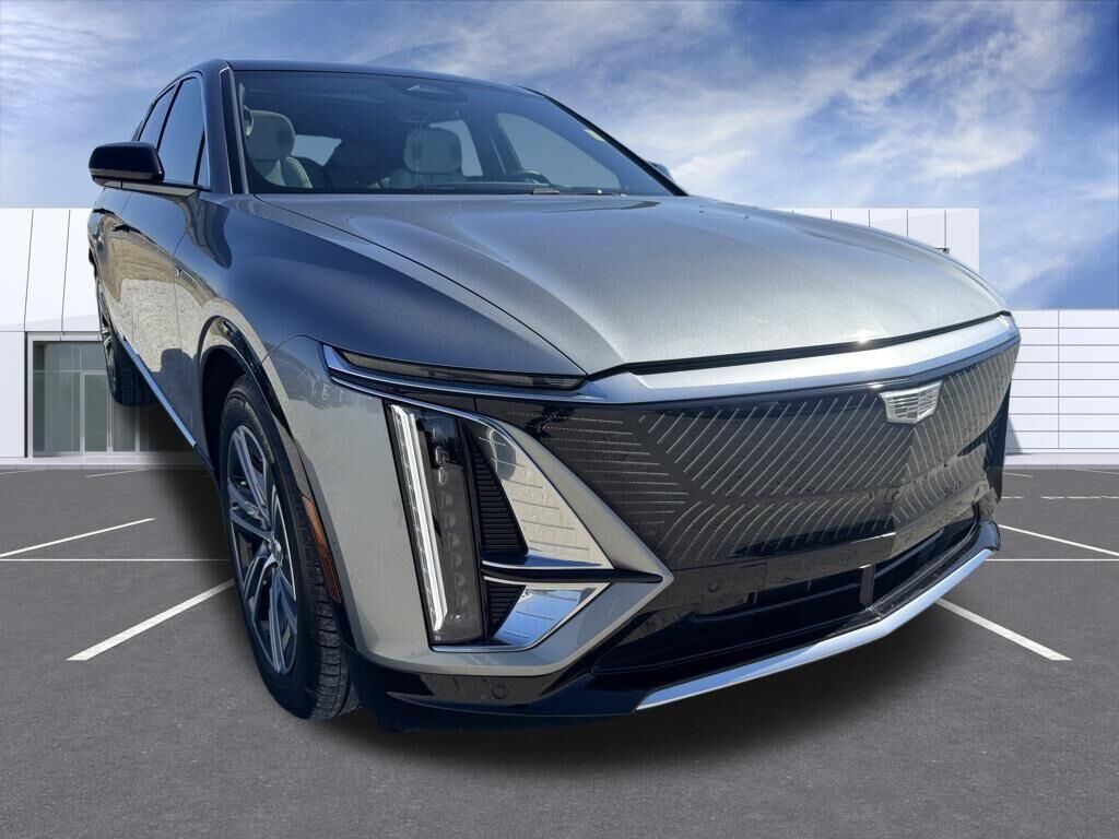 2024 CADILLAC Lyriq