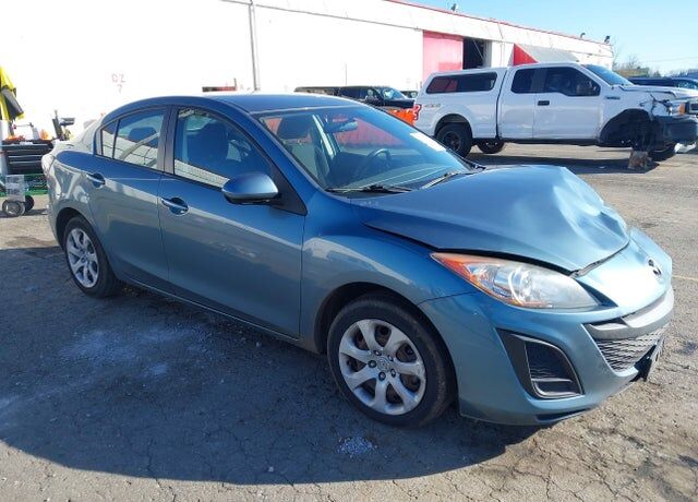 2011 MAZDA Mazda3