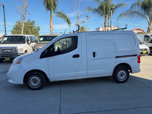 2021 NISSAN NV200