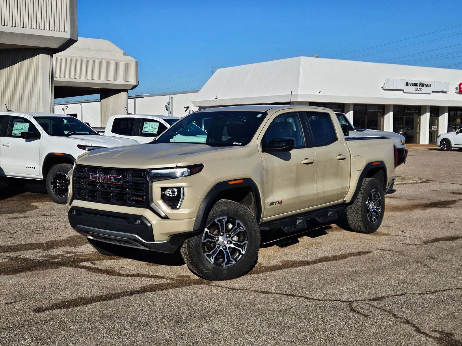 2024 GMC Canyon