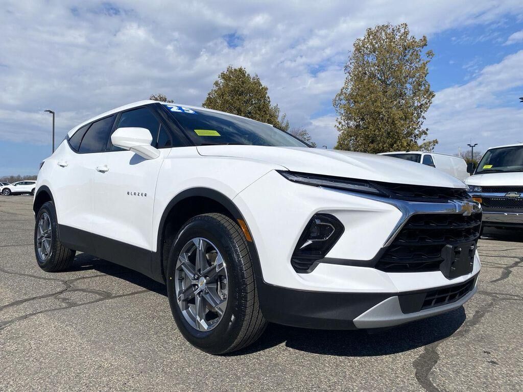 2025 CHEVROLET Blazer