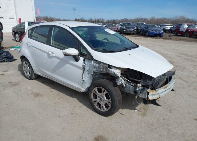 2015 FORD Fiesta