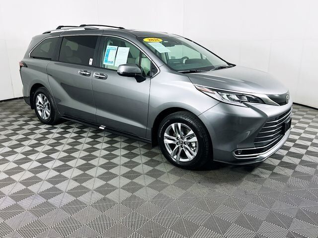 2026 TOYOTA Sienna