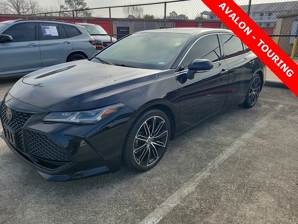 2020 TOYOTA Avalon