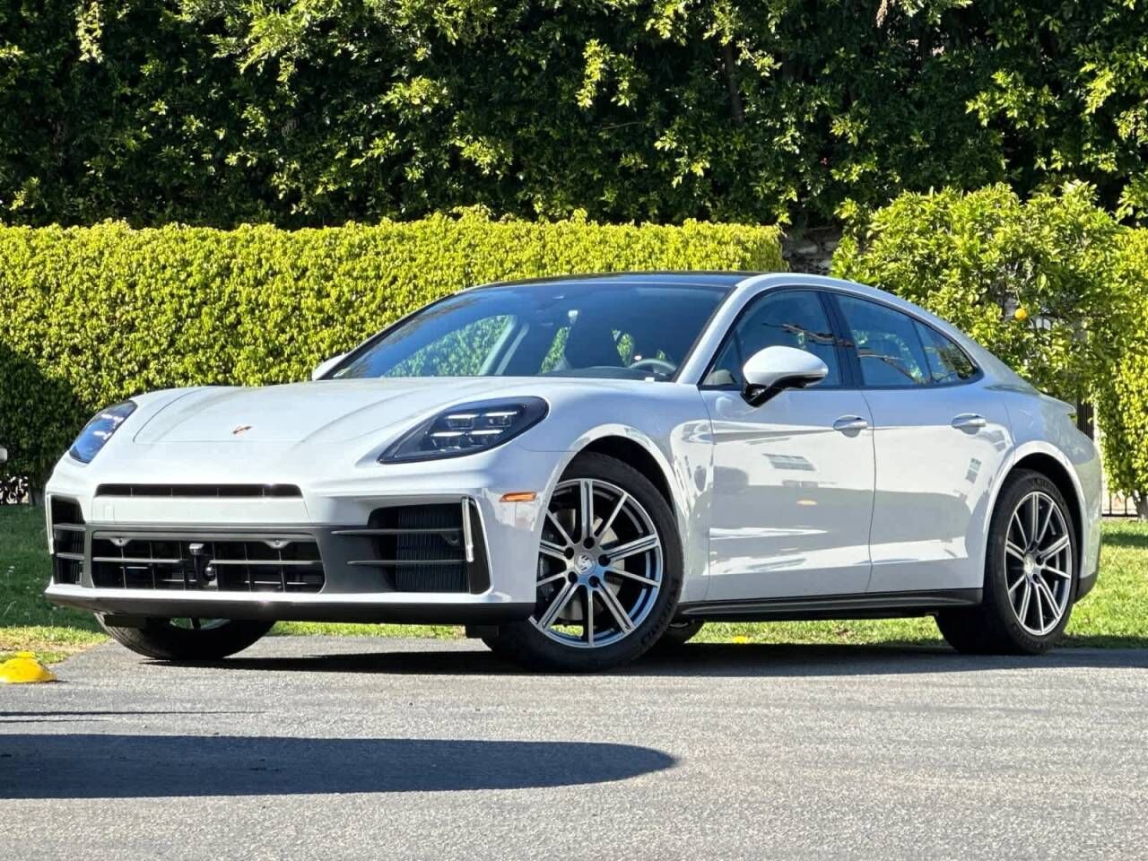 2026 PORSCHE Panamera