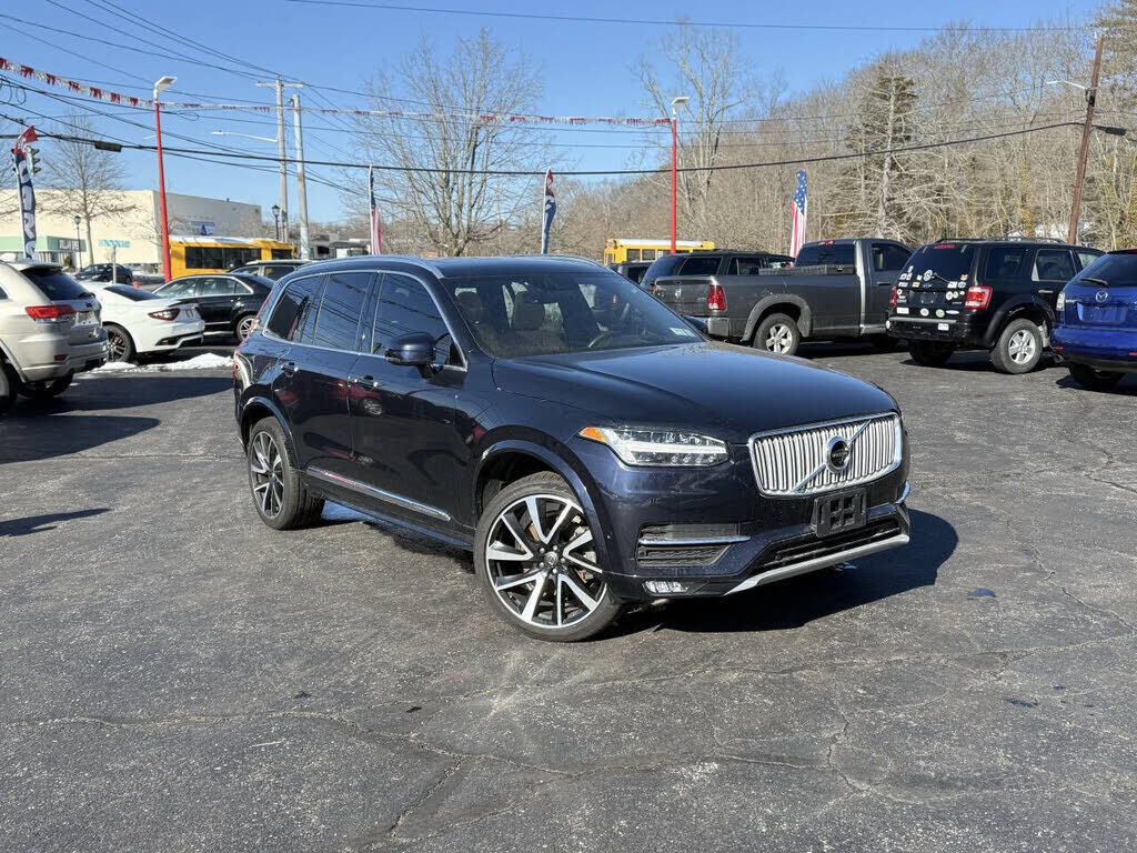 2019 VOLVO XC90