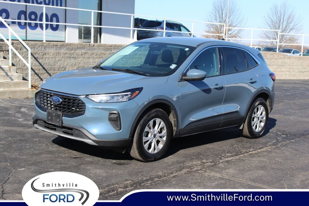 2023 FORD Escape