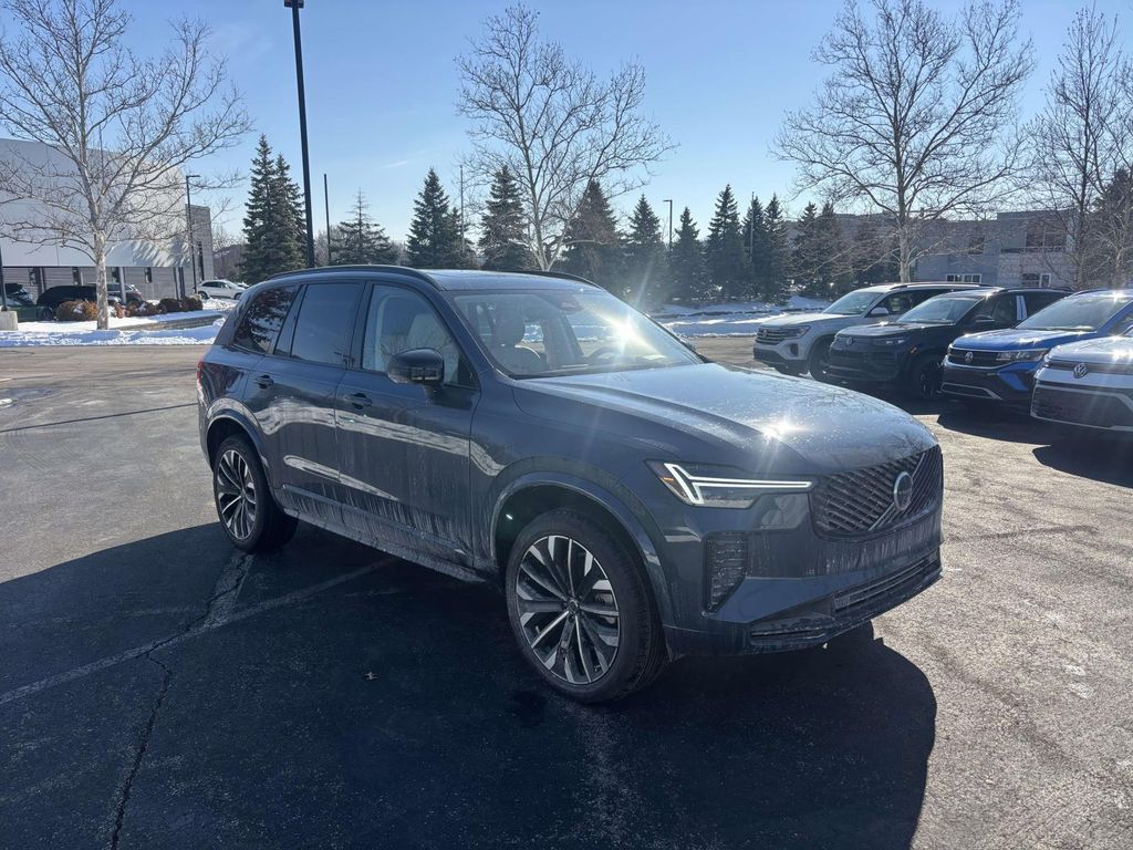 2026 VOLVO XC90