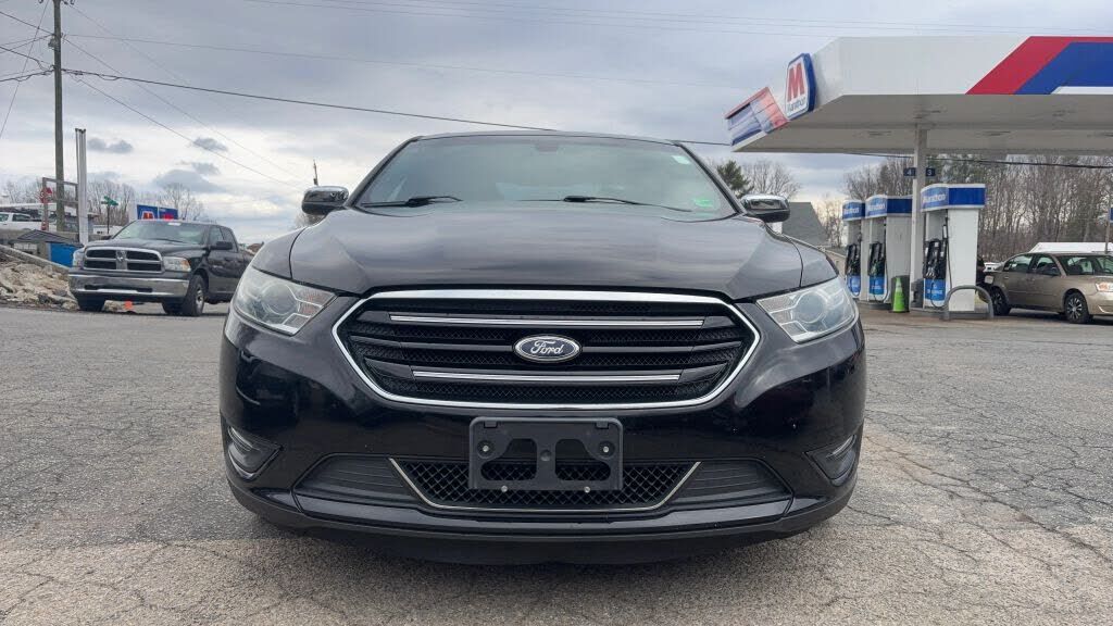2016 FORD Taurus