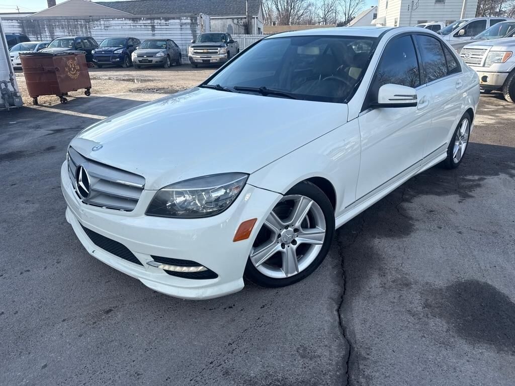 2011 MERCEDES-BENZ C-Class